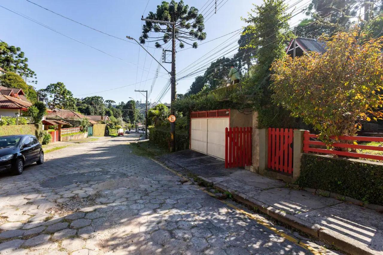 Chale Inteiro Completo A 5 Min A Pe Do Capivari - Campos do Jordão Εξωτερικό φωτογραφία